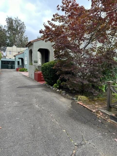 1139 Capuchino Avenue - Photo 2 of 18