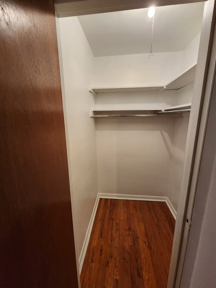 2528 Vera Ave #3 - Photo 2 of 23