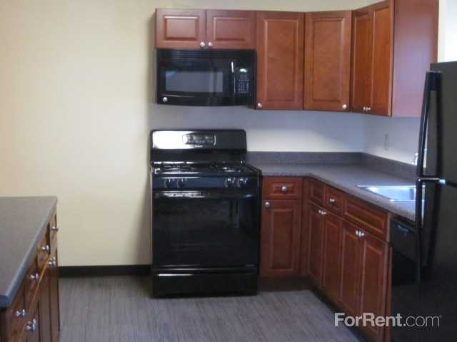 Hayes House - Photo 2 of 22