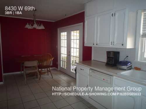 8430 W 69th St - Photo 3 of 8