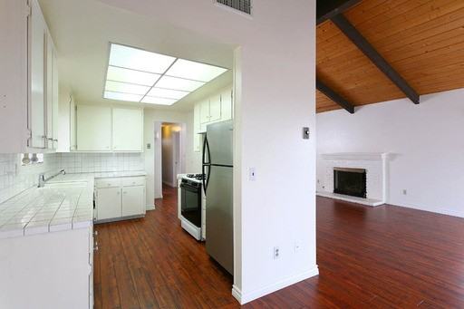 5670 Linda Rosa Ave - Photo 2 of 18