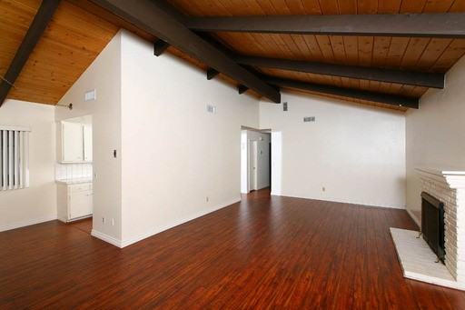 5670 Linda Rosa Ave - Photo 3 of 18