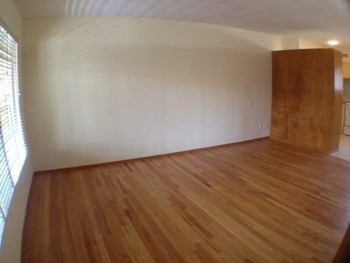 355 Everett Ave - Photo 2 of 6