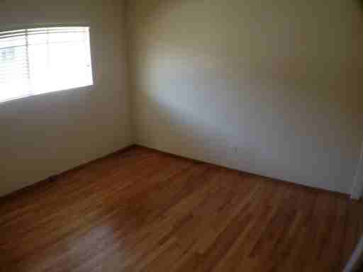 355 Everett Ave - Photo 3 of 6