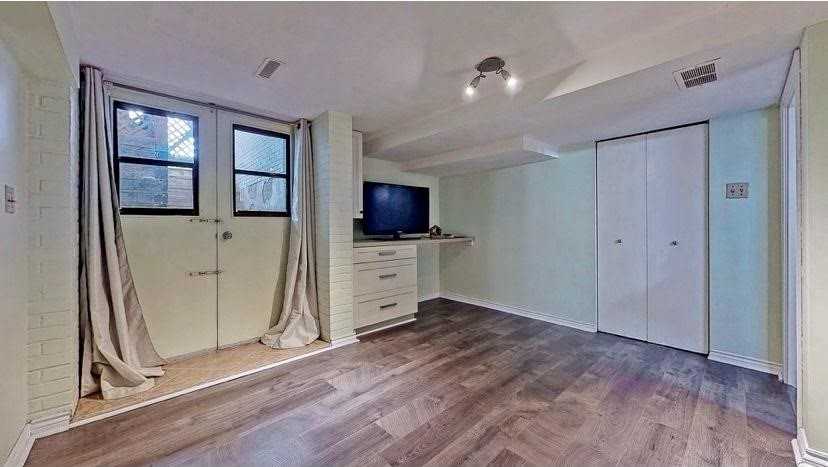 Windsor Rd & St Andrews Blvd - Photo 4 of 10