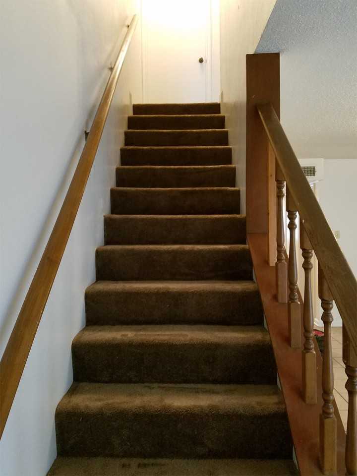 118 Oak Ridge Ave Apt C #1 - Photo 6 of 9