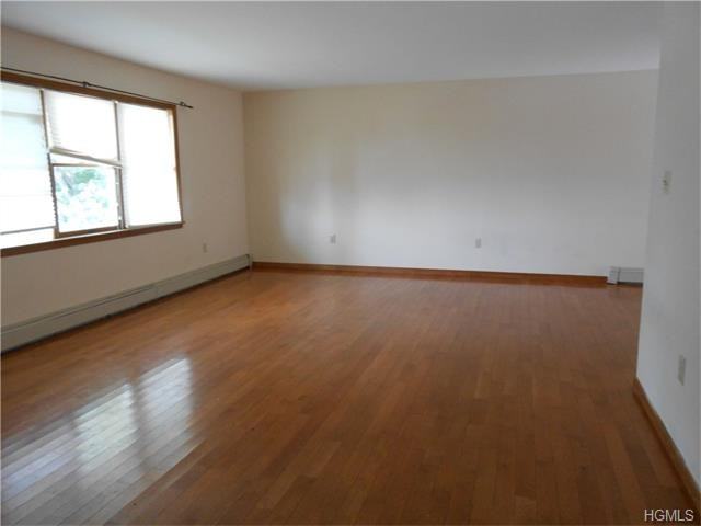 14 Shore Pl - Photo 2 of 11