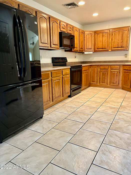 16206 S 39th St - Photo 2 of 17