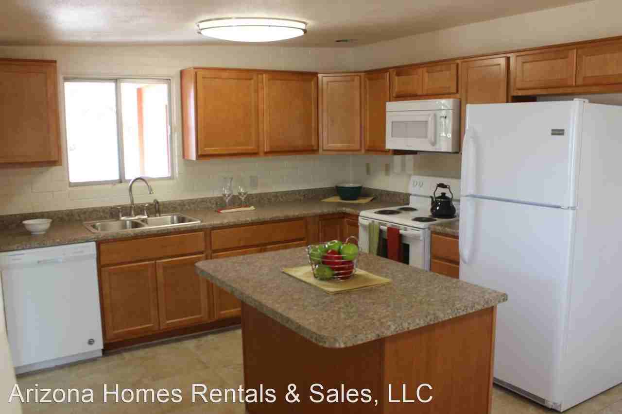 8131 E Beverly St - Photo 3 of 9