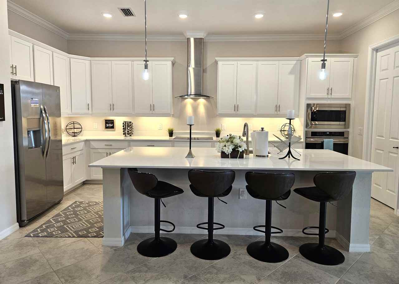 5997 Berwick Ln - Photo 6 of 50