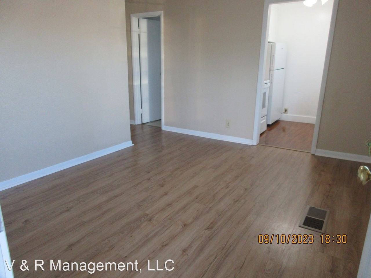 2275 Silverton Rd Ne - Photo 2 of 13