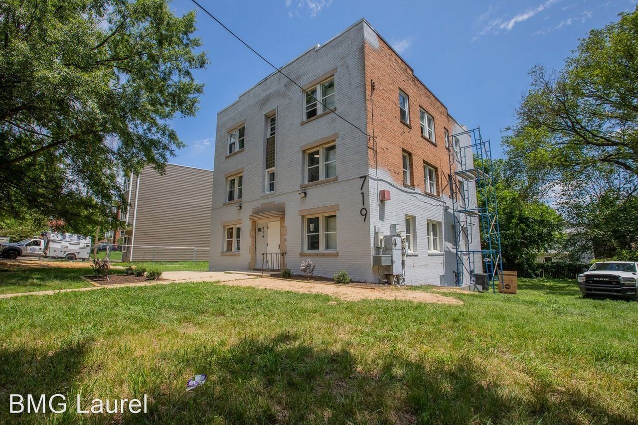 719 49th St NE - Photo 2 of 15