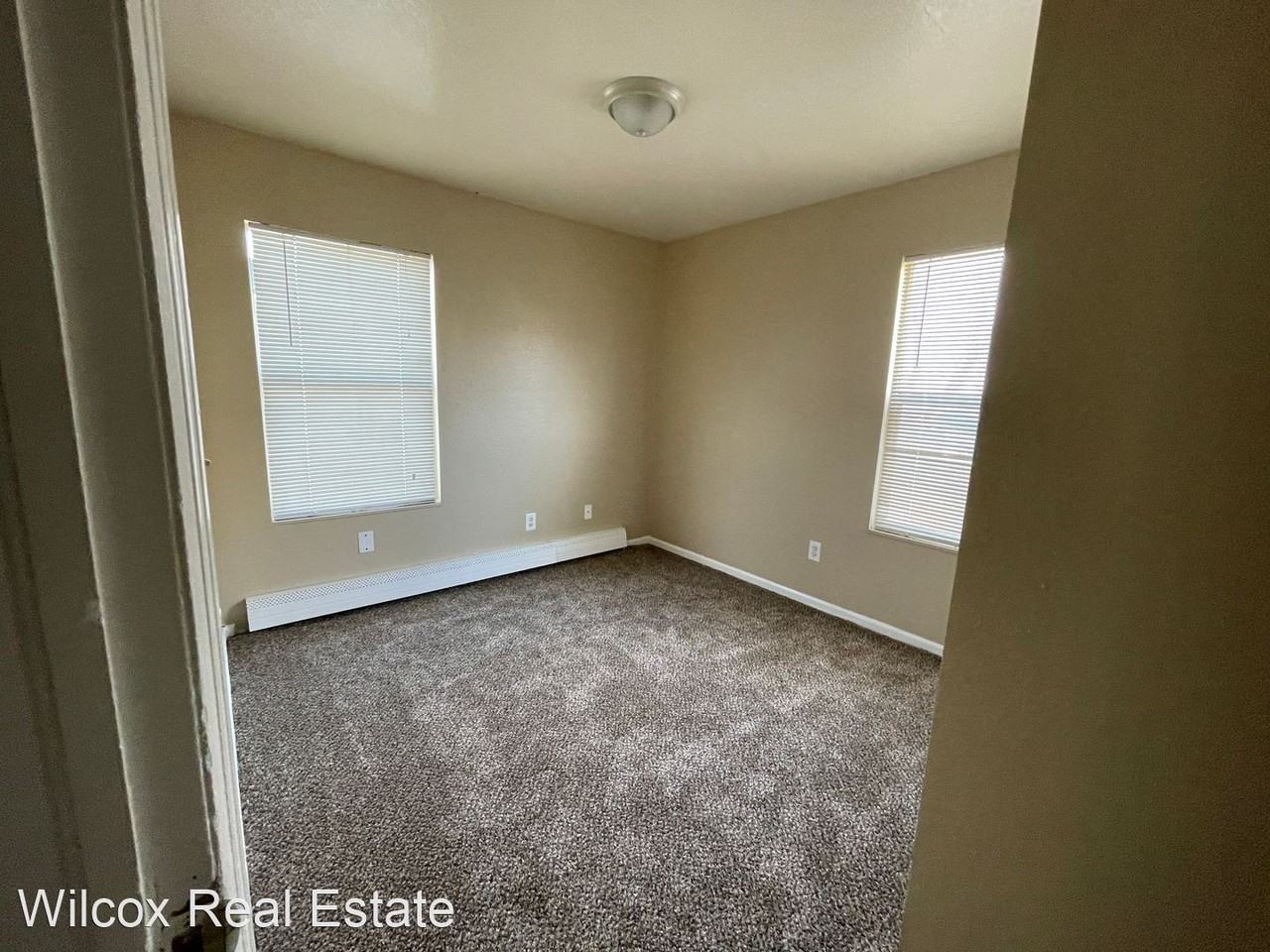 2989 Skyline Dr - Photo 3 of 5