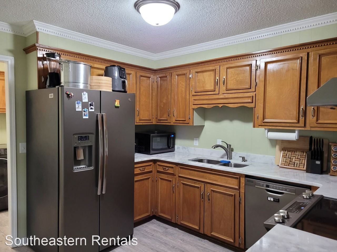 2869 Candlewood Ln - Photo 3 of 12