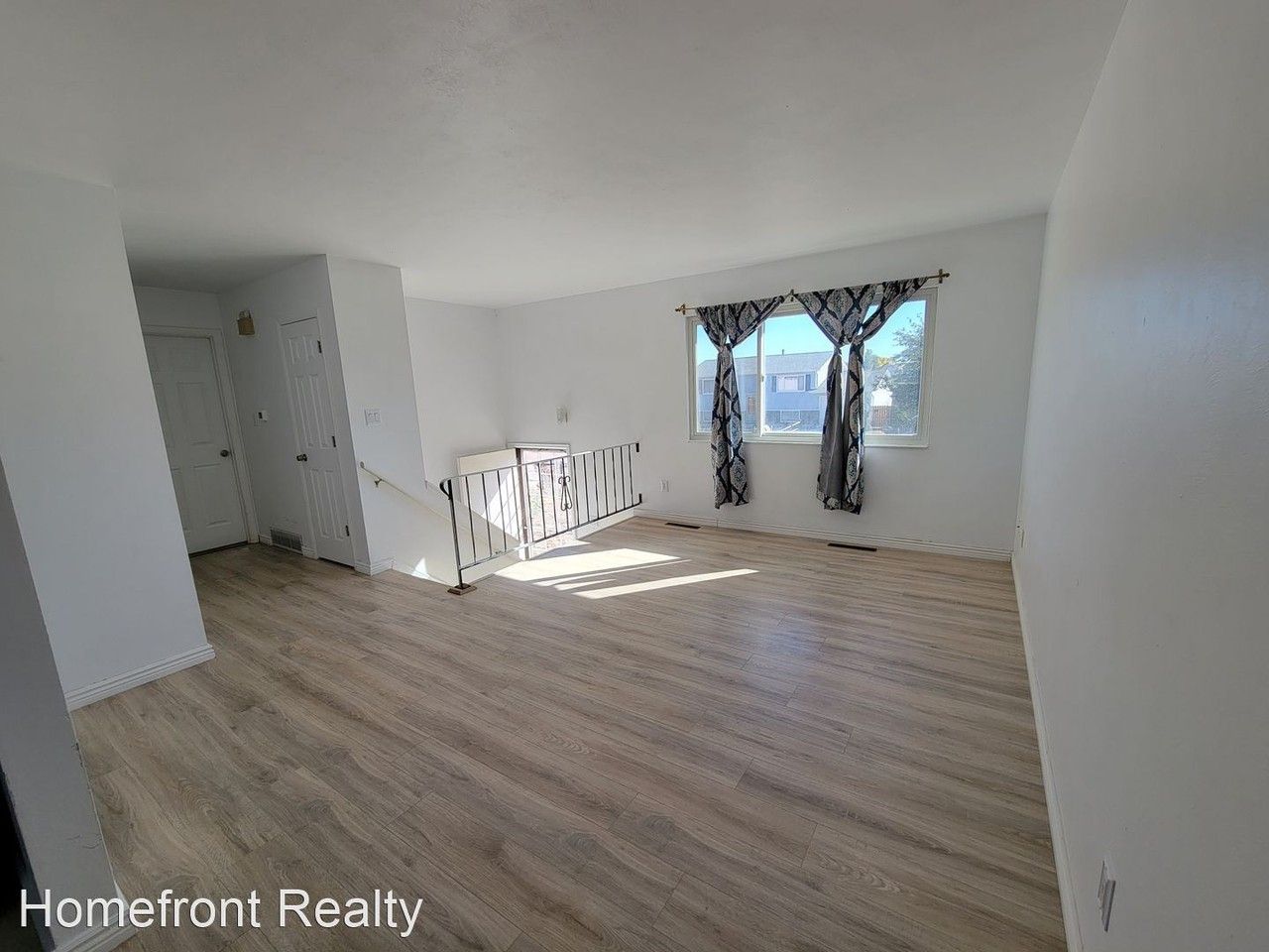 1716 Whitehall Rd - Photo 3 of 12