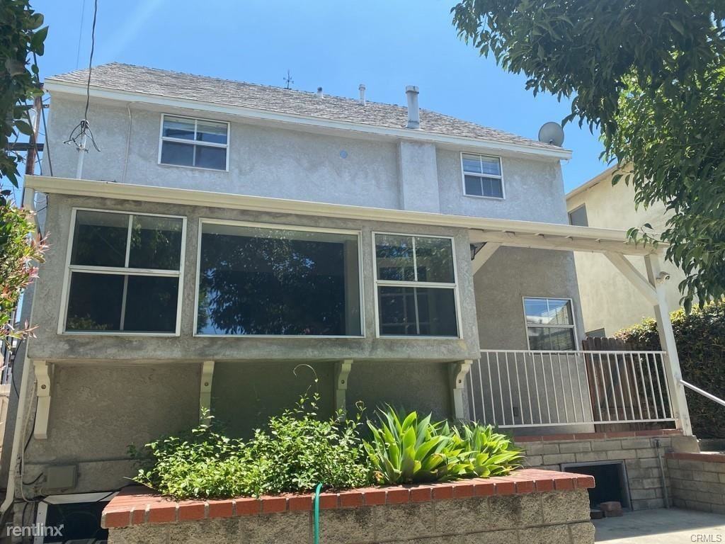 1215 Valley View Rd - Photo 2 of 10