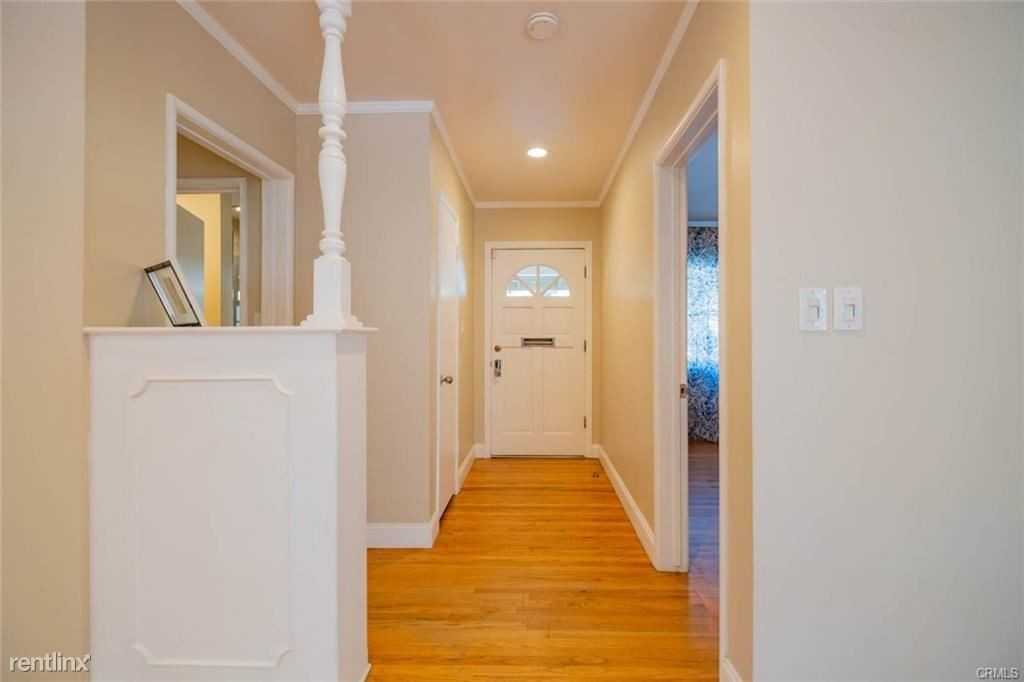 634 Solway St - Photo 2 of 10
