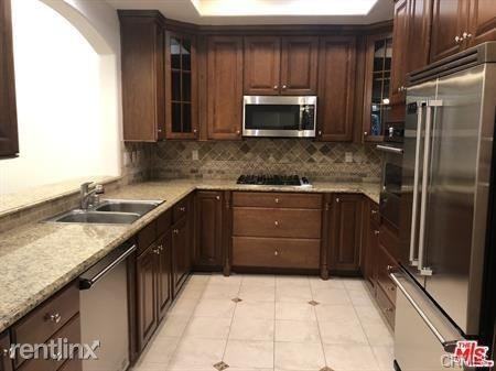 10640 Woodbridge St #207 - Photo 2 of 10