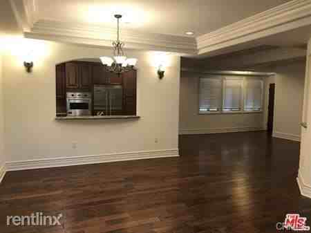 10640 Woodbridge St #207 - Photo 3 of 10