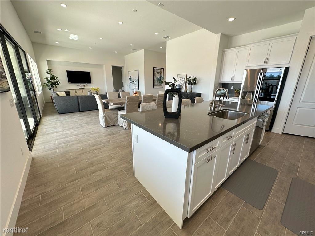 49865 Crescent Psge - Photo 2 of 10