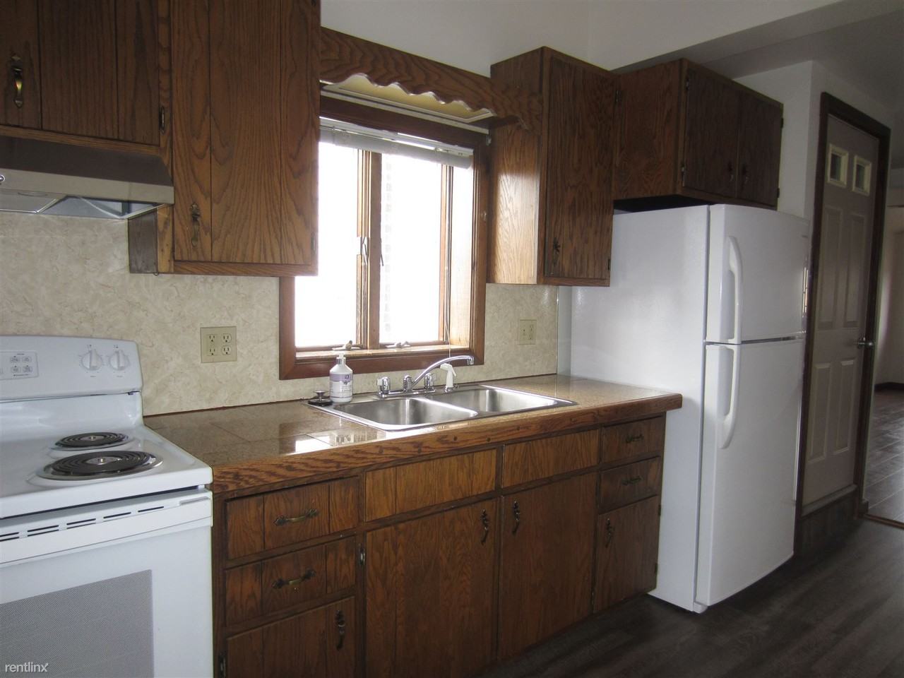 622 N Garfield Ave - Photo 2 of 6