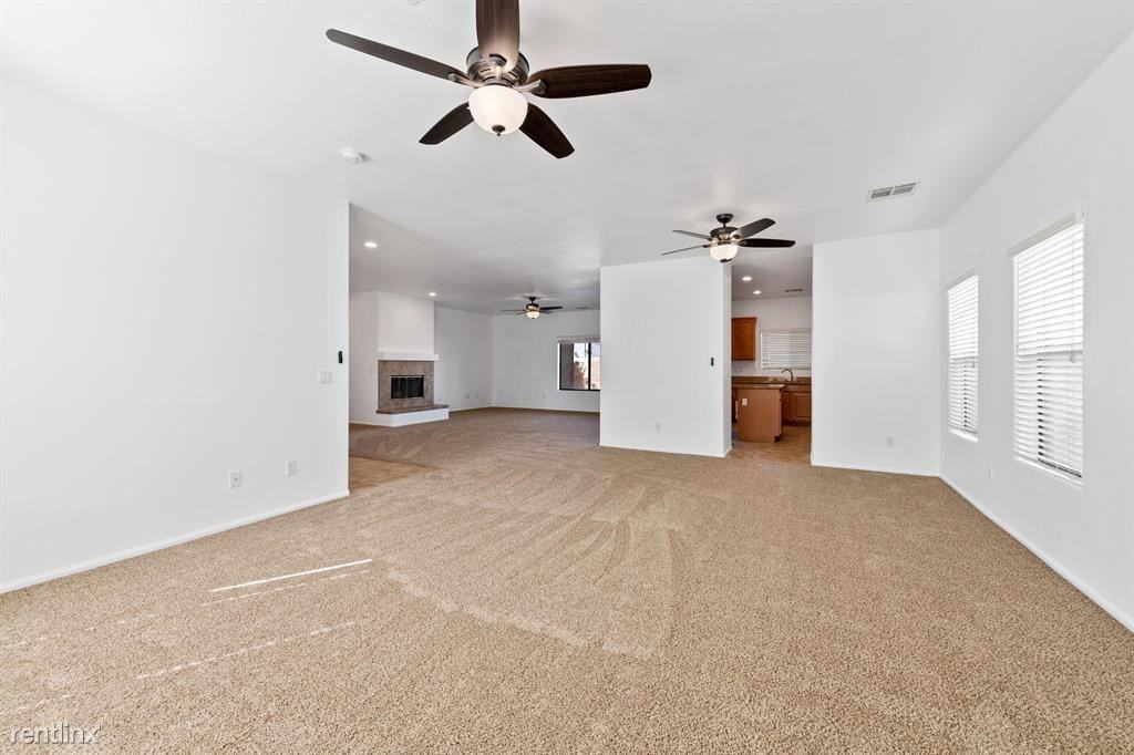 30595 Sierra Pl - Photo 2 of 10