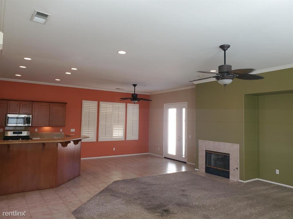 49142 Barrymore St - Photo 2 of 10