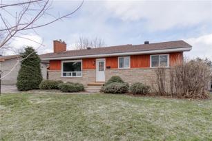 17 Wolmsley Cres  