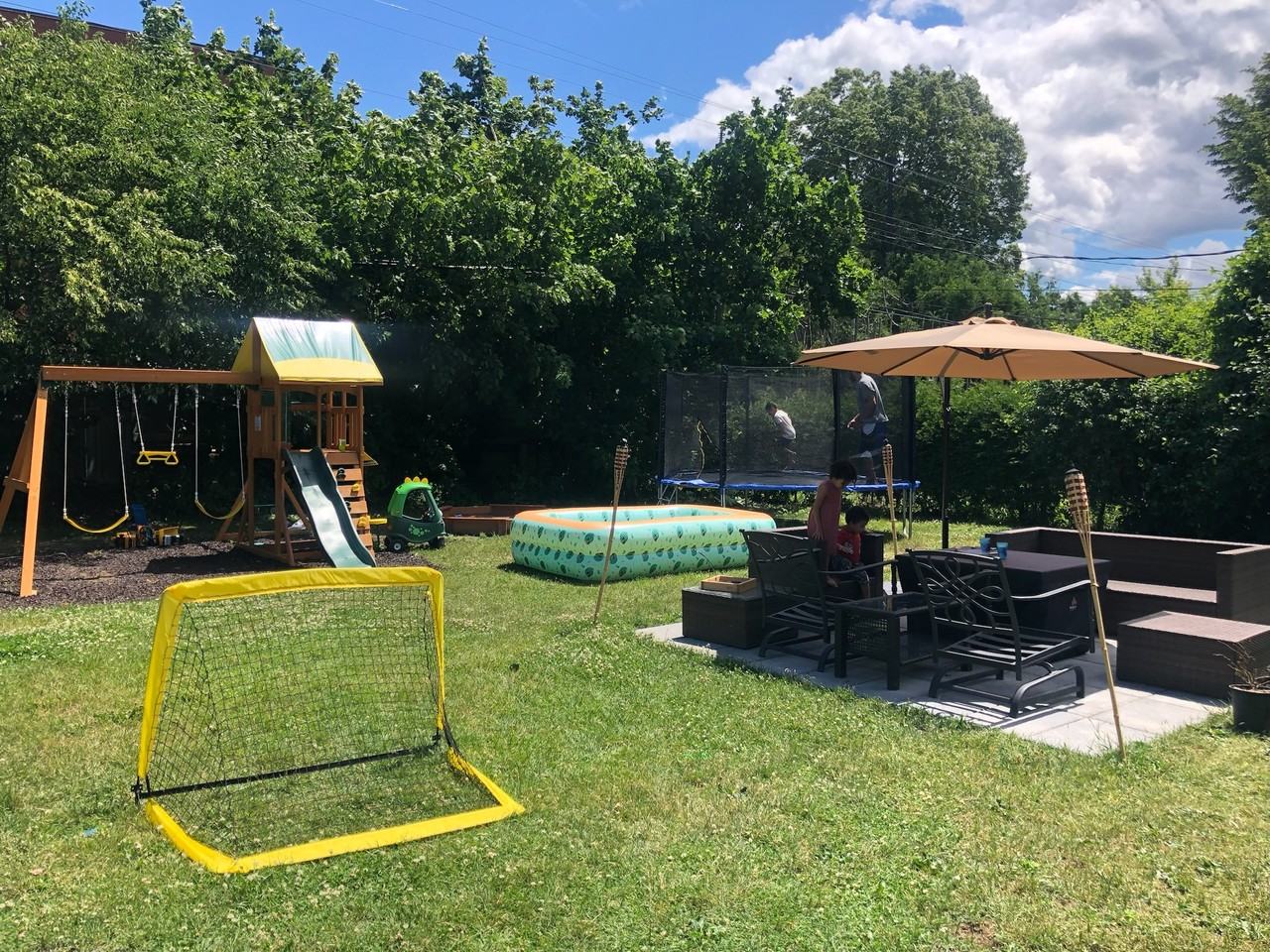 17 Wolmsley Crescent - Photo 3 of 20