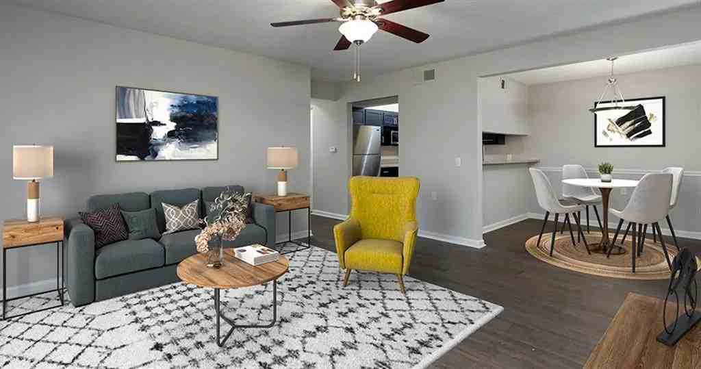 High Ridge Apartments - Photo 2 of 33