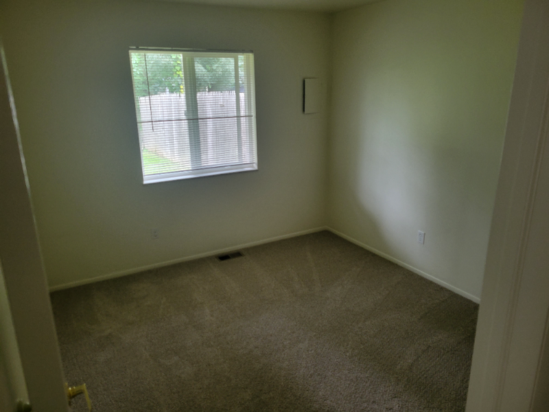 240 Odoherty Rd - Photo 5 of 6