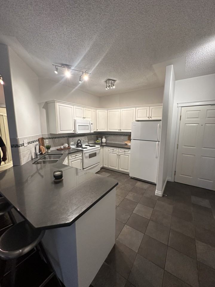 2419 Erlton Road Southwest #406 - Photo 6 of 26