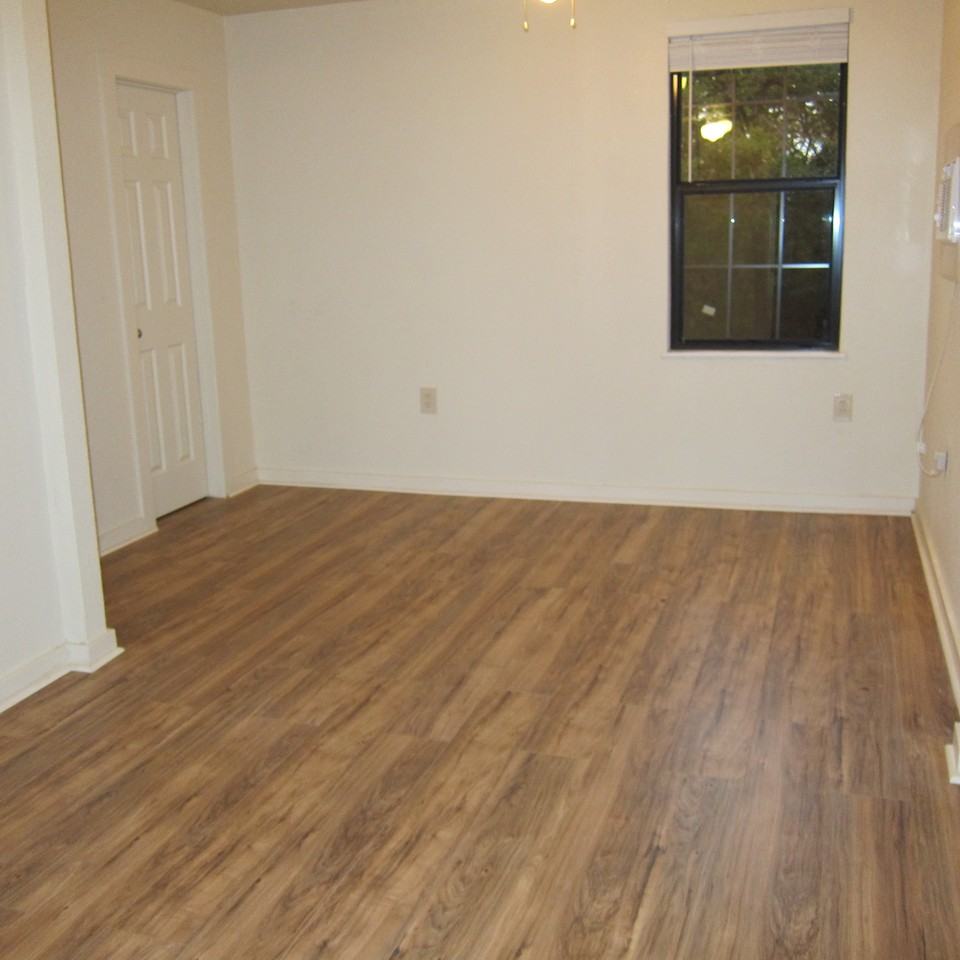 1005 6th St #NA - Photo 3 of 10