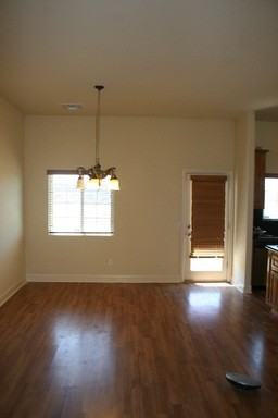 1559 E Hosking Ave - Photo 3 of 6