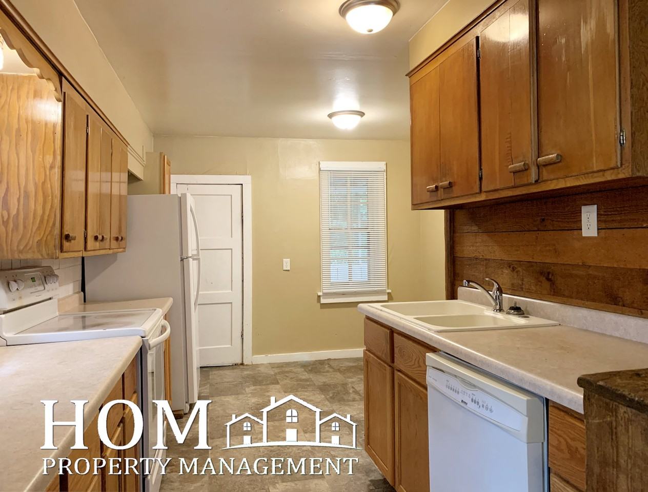 313 N 6th St #1 - Photo 4 of 14