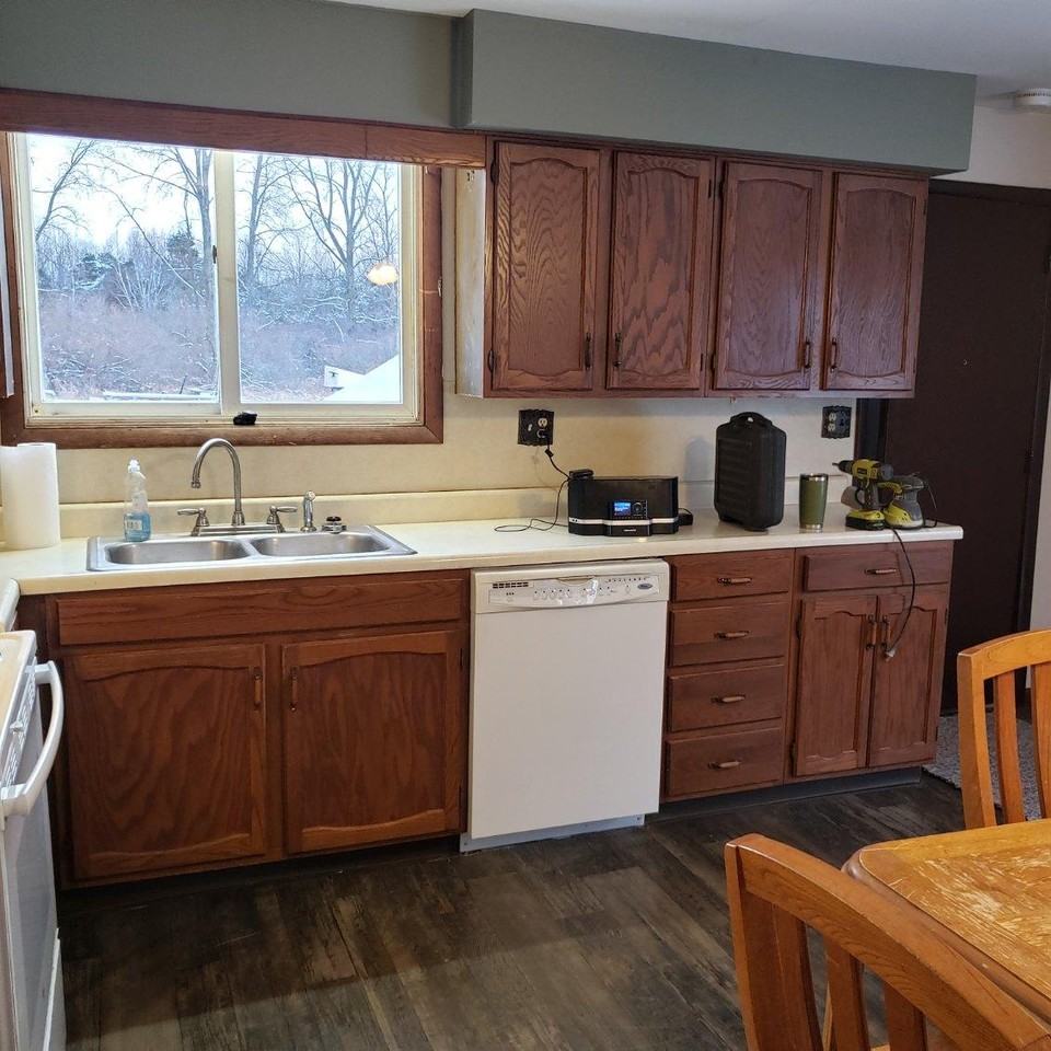 2445 W Deckerville Rd #1 - Photo 2 of 7