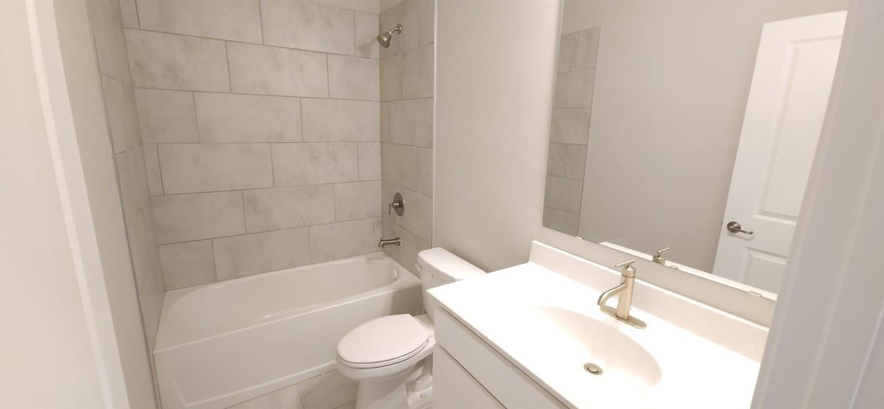 2606 Dorset Ln #1 - Photo 5 of 8