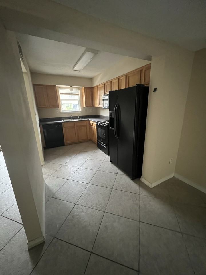 1625 Martin Bluff Rd #47 - Photo 2 of 10