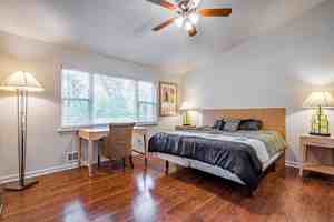 featured image of Diplomat Dr