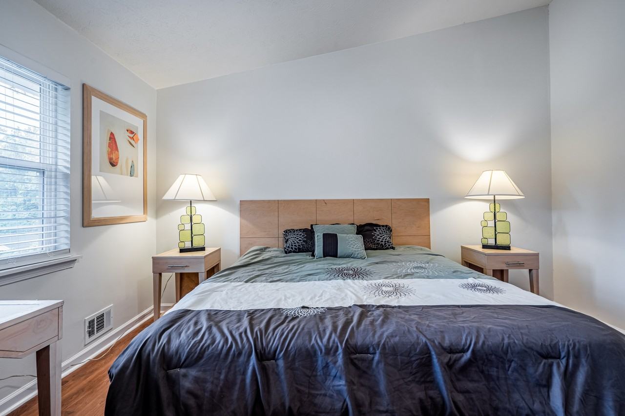 Diplomat Dr - Photo 2 of 14