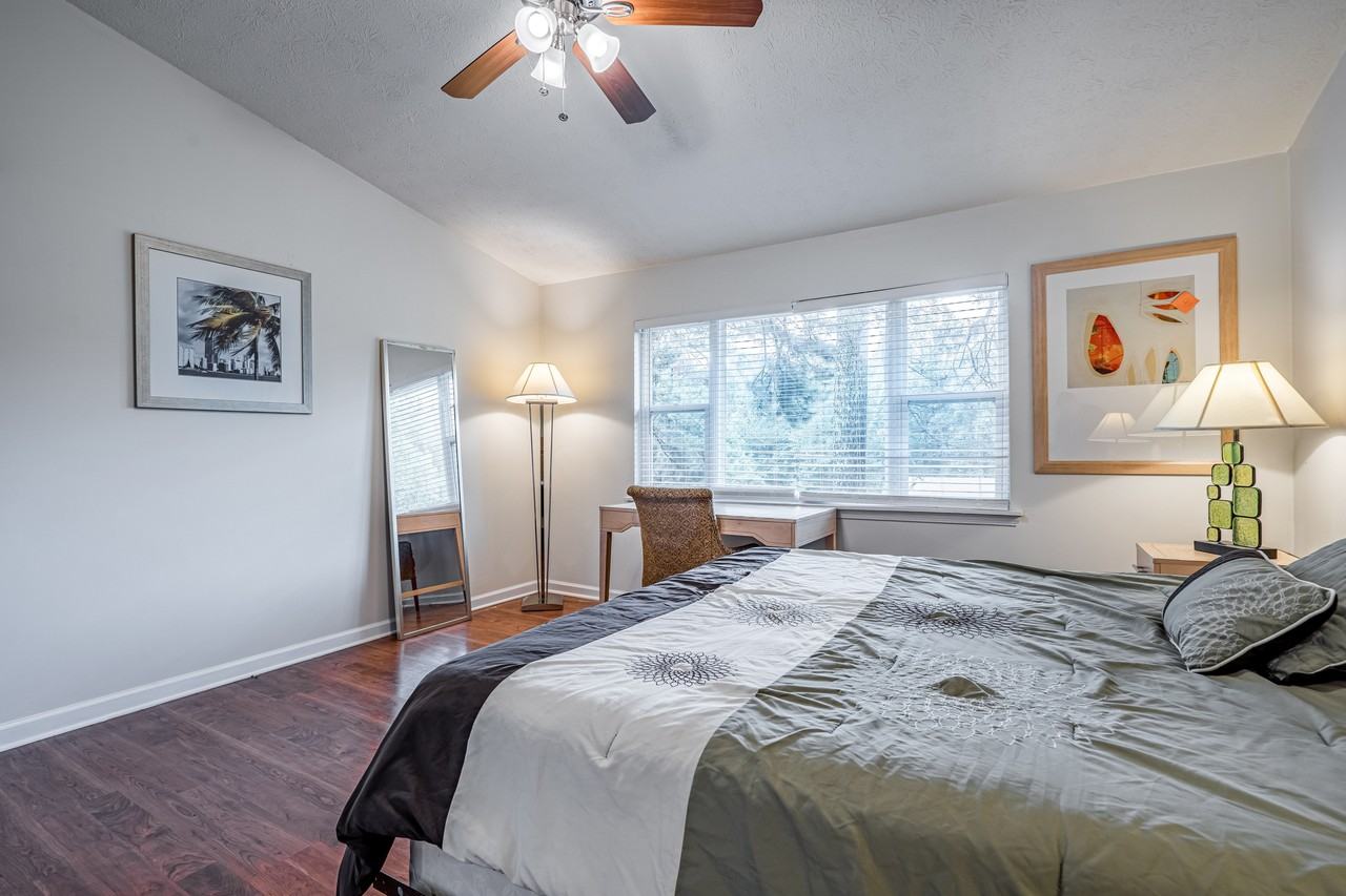 Diplomat Dr - Photo 4 of 14