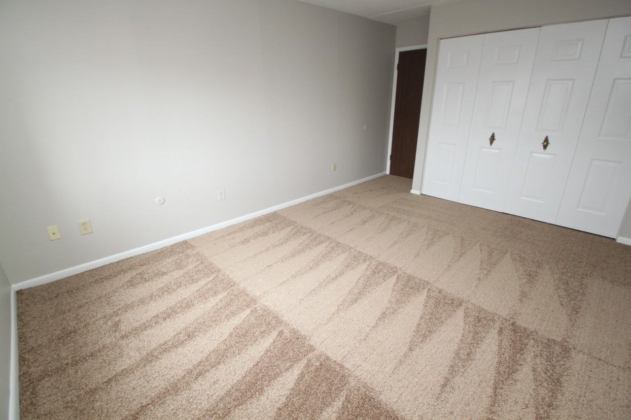 404C Mcknight Cir #C404 - Photo 7 of 15