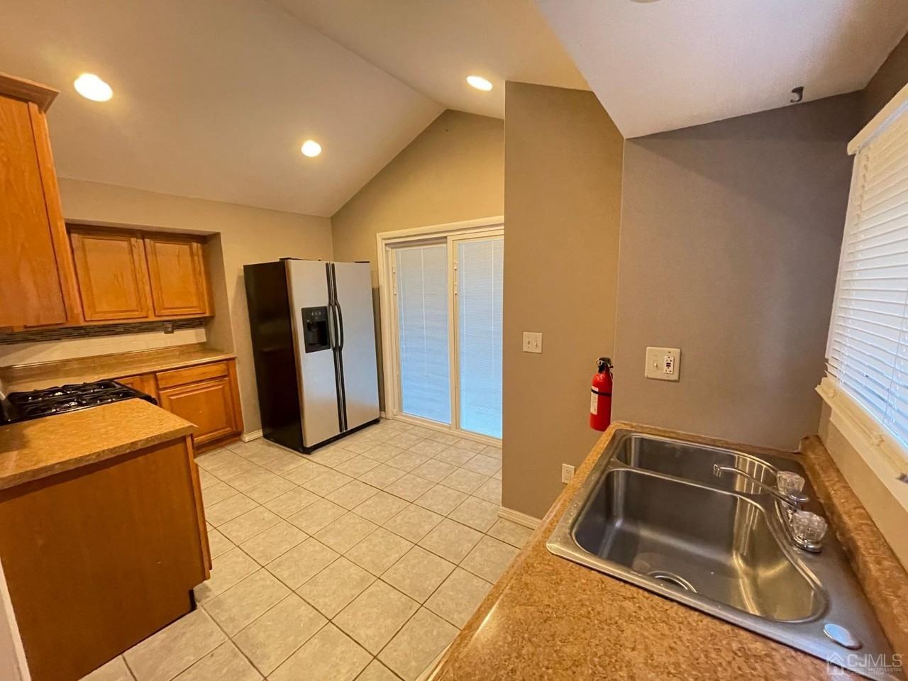 199 Cleveland Ave - Photo 3 of 29