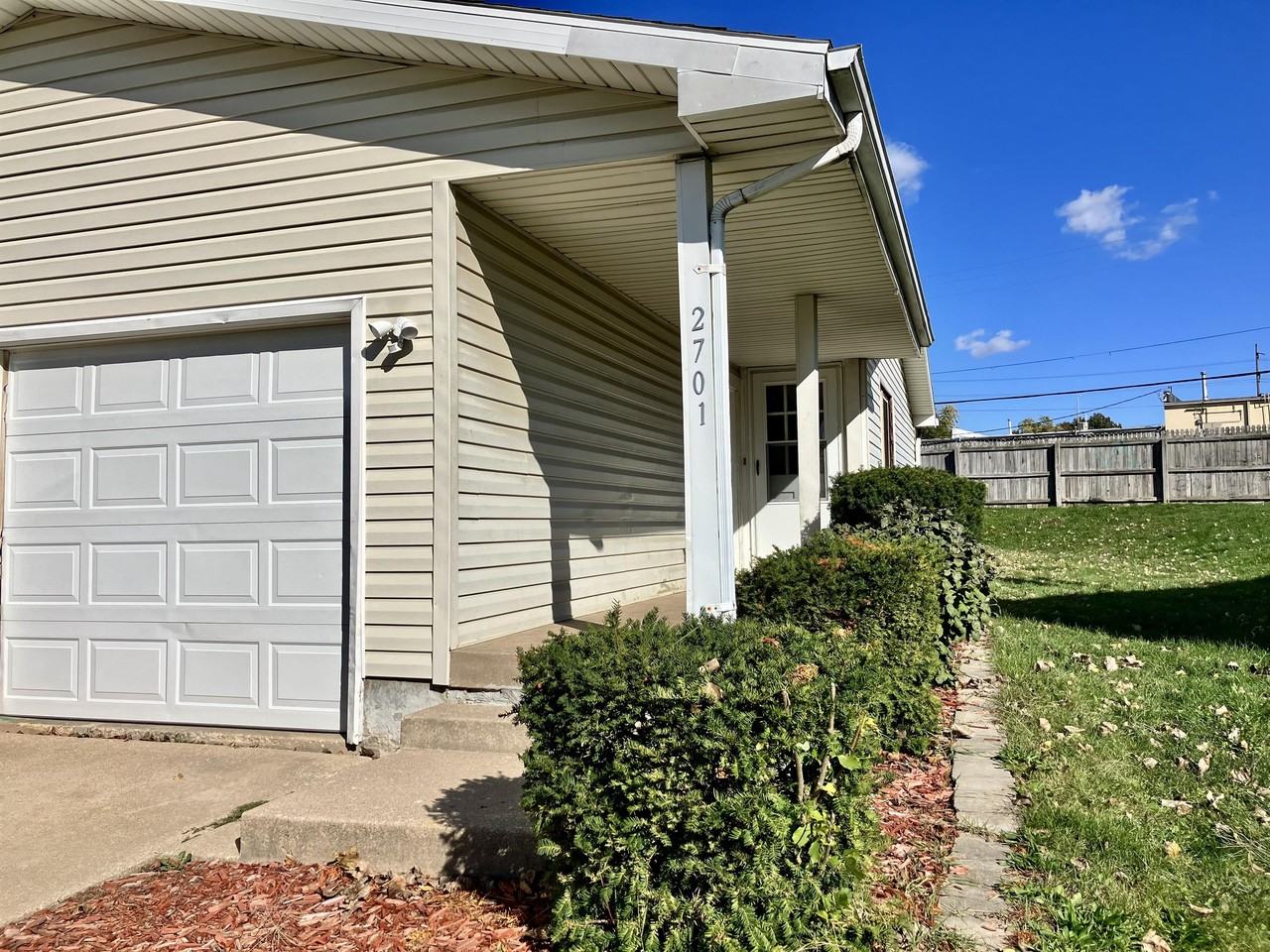 2701 W Millbrook Ct 2701, Peoria, IL 61615 2 Bedroom Apartment for 875/month Zumper