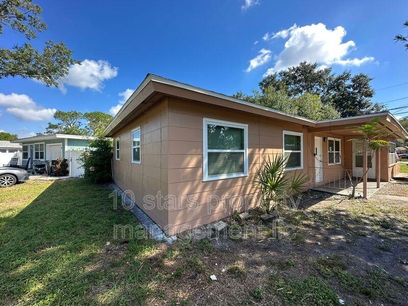 139 Emerald Ln - Photo 3 of 37