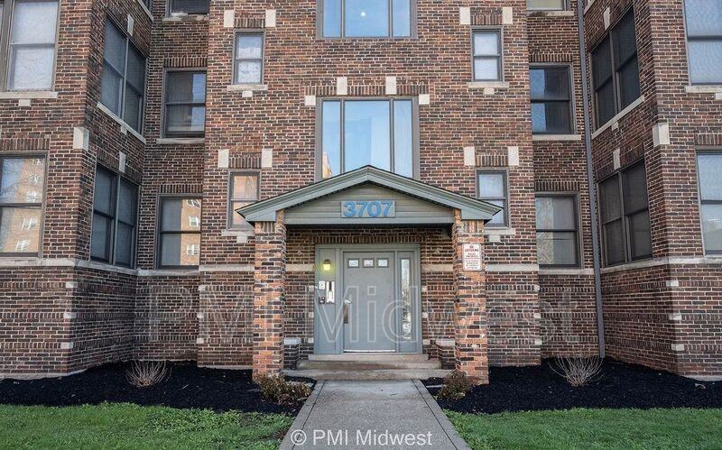 3707 N Meridian St, Indianapolis, IN 46208-4323 - Photo 2 of 38