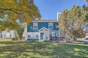 featured image of 8960 Cypress Dr