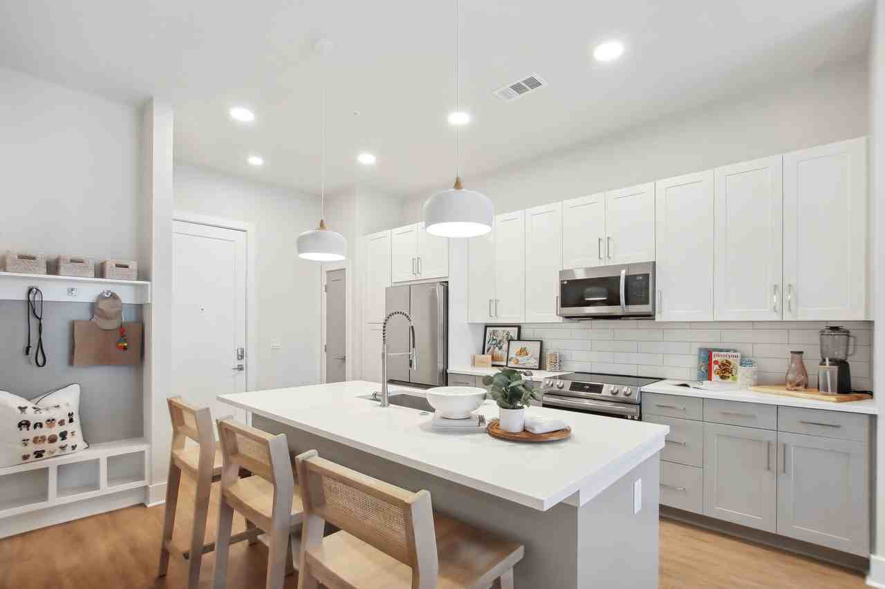 NOVEL Parkway by Crescent Communities - Photo 5 of 39