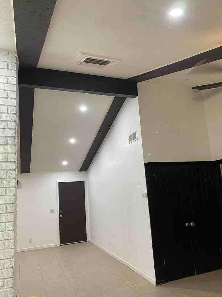 1016 W Avenue H2 #NA - Photo 3 of 20