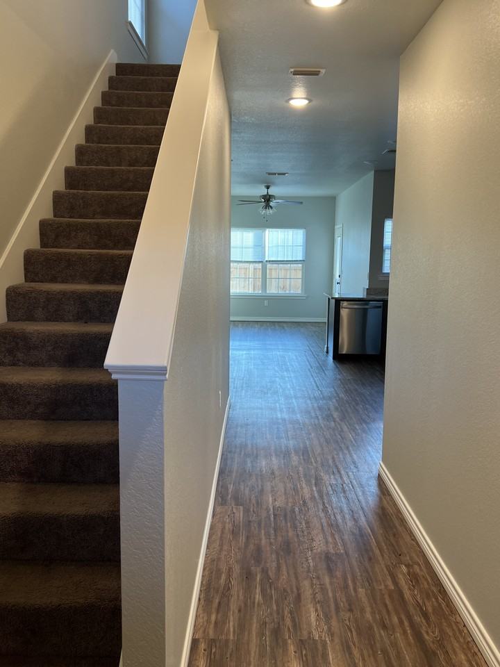 111 Village North Cir #111 - Photo 2 of 14